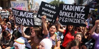 7 Ocak 2002: Şile’de tecavüz davası duruşmasına feministlerden katılım