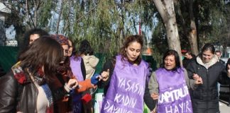 11 Ocak 2011: Kadınlar Bericap direnişini ziyaret etti