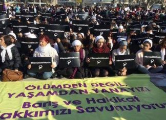 31 Ocak 2016: “Yaşamdan yanayız – Barışa 1000 Kadın” Kadıköy oturma eylemi