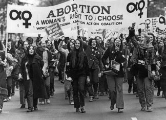 21 Mart 1969: Feminist Redstockings grubu kürtaj yasağına karşı New York’ta ses yükseltti