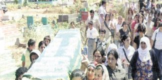 20 Haziran 2003: Kadınlar recmle katledilen Şemse Allak’ı “kimsesiz” bırakmadı