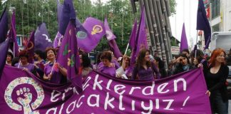 6 Haziran 2010: Sosyalist Feminist Kolektif’ten “Erkeklerden Alacaklıyız” kampanyası