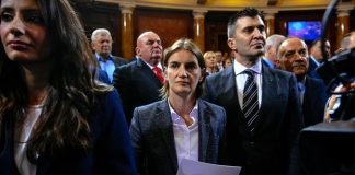 Sırbistan’ın ilk eşcinsel ve kadın başbakanının atanması bir pinkwashing hamlesi mi?