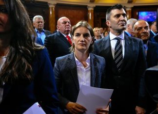 Sırbistan’ın ilk eşcinsel ve kadın başbakanının atanması bir pinkwashing hamlesi mi?