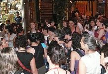 11 Temmuz 2009: Kadınlar tecavüze karşı Beyoğlu sokaklarında
