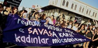 23 Temmuz 2015: Suruç katliamının ardından kadınlar savaşa karşı sokaktaydı