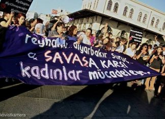 23 Temmuz 2015: Suruç katliamının ardından kadınlar savaşa karşı sokaktaydı
