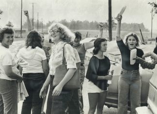 17 Ağustos 1978: Kadın hareketi ile emek hareketini buluşturan Fleck grevi zaferle sonlandı