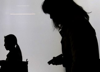 ‘Bunlar hep cinsel zorlama (sextortion) ve intikam pornosu’: Pakistan’da siber istismara karşı mücadele eden kadın