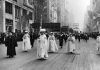 23 Ekim 1915: New York’ta 25.000’den fazla kadın oy hakları için yürüdü
