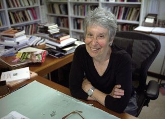 18 Aralık 1941: Joan Wallach Scott* dünyaya geldi