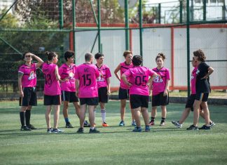 Patriyarkal sahalardan oyun oynayan lubunya takımlara: Şehirde Queer Olympix