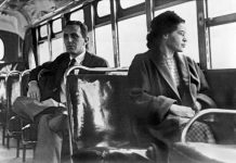 1 Aralık 1955: Rosa Parks otobüste bir beyaza yer vermediği için tutuklandı