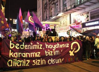 Seçimlerin eşiğinde 16 yılın özeti ve kadınlara gelecek vaadi: “Ailen kadar varsın!”