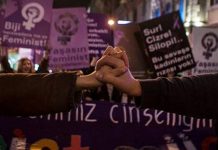 Eldekini kaybetmeden el ele olmak
