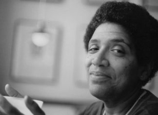 18 Şubat 1934: Feminist, lezbiyen, Siyah, anne, şair, savaşçı Audre Lorde