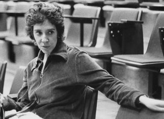 29 Nisan 2011: Feminist bilim kurgu ve slash edebiyatı yazarı Joanna Russ