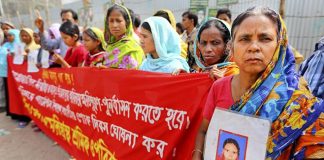 24 Nisan 2013: Rana Plaza katliamı
