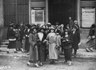 14 Mayıs 1917: Kadın terzilerin -Midinettes- Paris’teki grevi