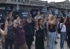 Bugün burada, “Kadın Cinayetlerini Acilen Önleyin!” diyeceğimiz kampanyayı başlatmak için bir araya geldik.