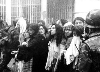 22 Aralık 2001: Kadınlar #19AralıkKatliamı’na sessiz kalmadı