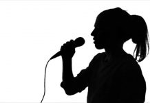 Türkiye stand up’ının ötekileri: Politik mizah ve kadınlar