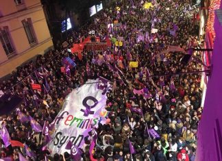 Gücümüz birbirimizden, gücümüz feminizmden: 8 Mart Feminist Gece Yürüyüşleri