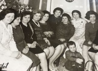 Memelerimin engellenemez sarkıklığı ve sütyensizliğin dayanılmaz hafifliği