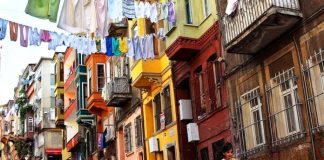 2020 Pandemi günlerinde “Şaşıfelek Çıkmazı” ve “Yeditepe İstanbul”u izlemek