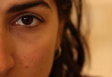 Tüm kaçışlar evde başlıyor / Sinem Taş ile söyleşi