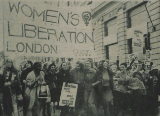 28 Kasım 1992: Londra’da kadınlar kadına yönelik küresel şiddete karşı yürüdüler