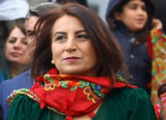 9 Kasım 2005: Aysel Tuğluk ilk eşbaşkan seçildi