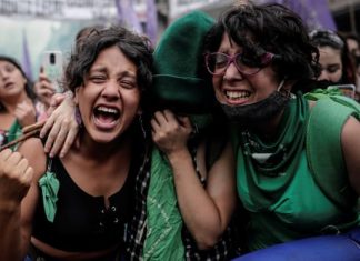 Arjantin’de tarihi bir adım: Meclisin alt kanadı kürtaja izin veren yasa tasarısını kabul etti