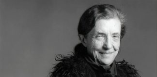 25 Aralık 1911: Özgürlüğünü sanat yoluyla kazanan sanatçı Louise Bourgeois
