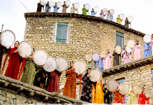 Niwemang – Yarım Ay