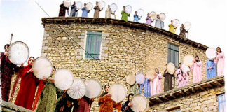 Niwemang – Yarım Ay