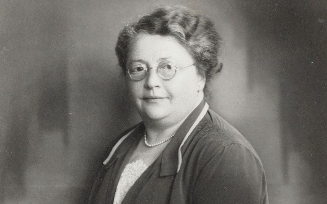 6 Şubat 1932 Savaş karşıtı bir feminist Rosa Manus Çatlak Zemin