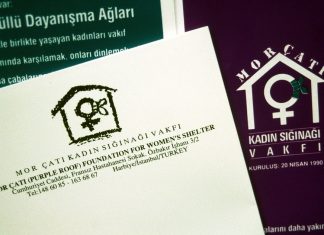 20 Nisan 1990: Mor Çatı Kadın Sığınağı Vakfı kuruldu