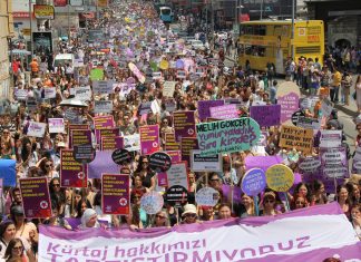 Fiilen yasaklanmaya çalışılan kürtaj aslında yasal / Özge Yücel ile söyleşi