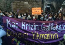 Antalya Feminist Gece Yürüyüşü: Kaç krizin galibiyiz, düzeni yıkmanın talibiyiz!