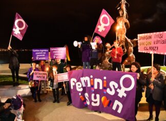 Fethiye Feminist Gece Yürüyüşü: Feminist isyan!