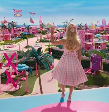 En tutar Barbie: Tuhaf Barbie