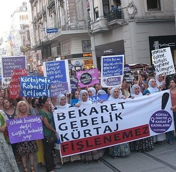 28 Haziran 2012: “Bekaret, Gebelik, Kürtaj fişlenemez”