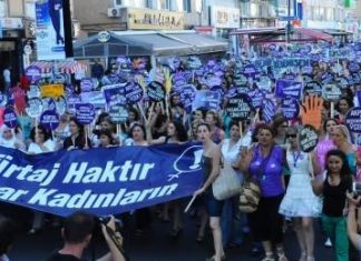 4 Haziran 2012: Kürtaj Haktır Karar Kadınların Platformu oluşturuldu