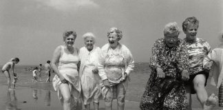 Feminizmde yaş ilişkileri: Öte(ki)lenen yaşlı beden