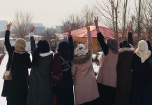 “Gel ey gökyüzü, benimle birlikte ağla”
