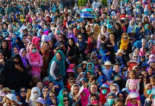 Rengarenkten siyaha: Hayatta kalmak yetmez. Afganistan’da kadınların çığlığı