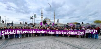 Kadınlar Birlikte Güçlü: Şiddeti önlemesi gerekenler, kadınları öldürüyor, üstünü örtüyor!