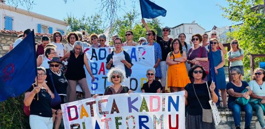 Datça Kadın Platformu ikinci barış panelini düzenledi