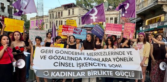 Kadınlar Birlikte Güçlü: Geri Gönderme Merkezlerinde ve gözaltında kadınlara yönelik cinsel işkenceye son!